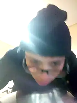 Snapshot of S4nt1luXx chatting on 11/20/25, 10:53 S4nt1luXx online show from 11/20/25, 10:53