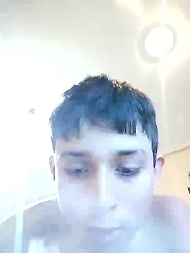 Snapshot of S4nt1luXx chatting on 11/21/25, 02:16 S4nt1luXx online show from 11/21/25, 02:16