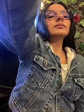 ruby  00 online show from 03/06/25, 11:53