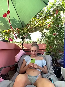 White Lu online show from 02/16/26, 02:18