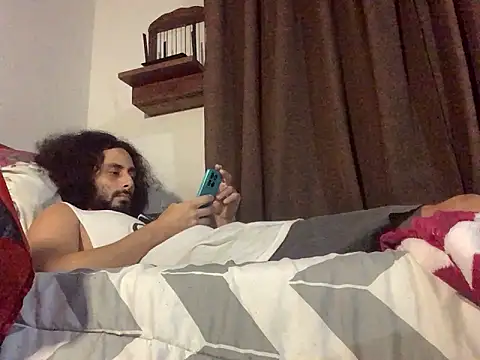 Nooneisthis online show from 12/17/25, 07:25