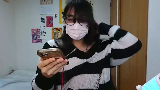 Snapshot of Sisi_cute chatting on 01/06/26, 10:45 Sisi cute online show from 01/06/26, 10:45