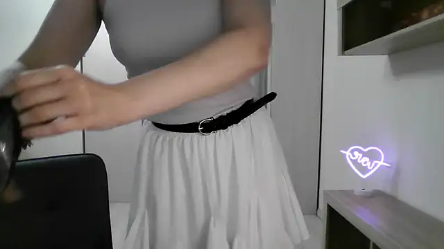 Victoria Glam online show from 03/13/25, 05:28