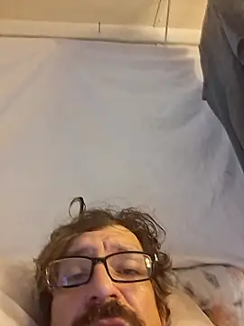 Snapshot of Johndis805 chatting on 11/27/25, 03:47 Johndis805 online show from 11/27/25, 03:47