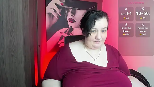 QueenOfHaze online show from 06/26/26, 09:57