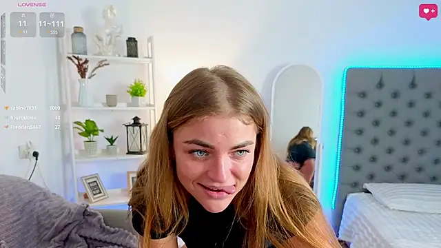 Donna Sun online show from 03/17/25, 10:38