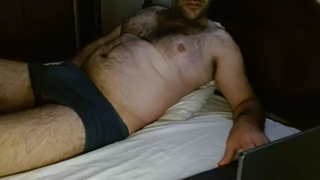  tuga man  online show from 04/17/26, 11:52