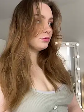 MiaM00N online show from 03/05/25, 07:16