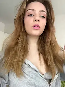 MiaM00N online show from 03/11/25, 07:15