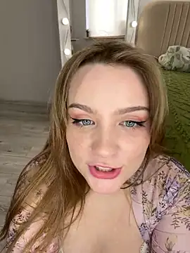 MiaM00N online show from 03/21/25, 10:28