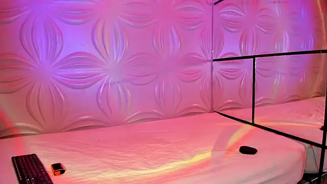 Snapshot of JackBBC18 chatting on 01/28/25, 12:11 JackBBC18 online show from 01/28/25, 12:11