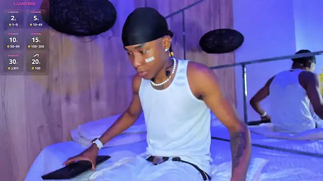 Snapshot of JackBBC18 chatting on 10/06/25, 02:03 JackBBC18 online show from 10/06/25, 02:03