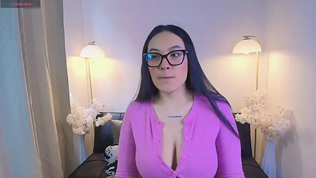 Victoria Collinns online show from 04/20/26, 04:32