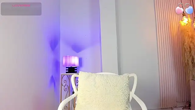 Snapshot of alana_rossetti chatting on 06/20/26, 12:08 alana rossetti online show from 06/20/26, 12:08