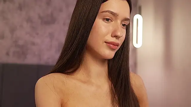 Snapshot of justbarbiee chatting on 10/11/25, 05:55 justbarbiee online show from 10/11/25, 05:55