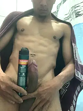 Magrinhoo051 online show from 10/01/25, 04:18