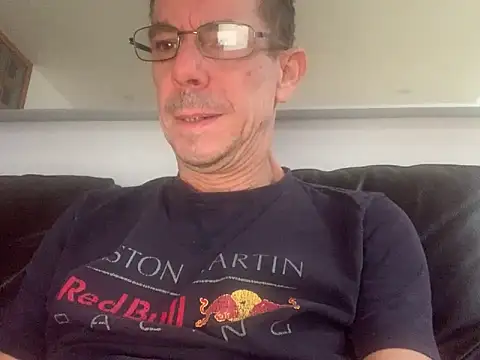 Kenhornu online show from 02/10/26, 02:43