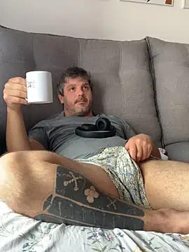 Taurino gostoso online show from 03/17/25, 12:57