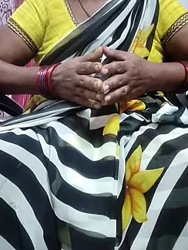 Snapshot of laxmitelugu78 chatting on 02/07/25, 06:35 laxmitelugu78 online show from 02/07/25, 06:35