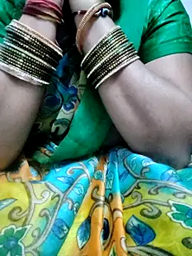 Snapshot of laxmitelugu78 chatting on 03/08/25, 04:06 laxmitelugu78 online show from 03/08/25, 04:06