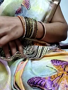 Snapshot of laxmitelugu78 chatting on 03/11/25, 05:38 laxmitelugu78 online show from 03/11/25, 05:38