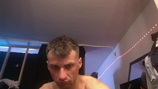 sexyhotstud12 online show from 02/19/25, 11:57