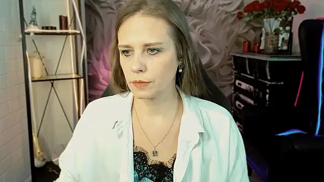 EmiliaBedy online show from 02/15/25, 09:05