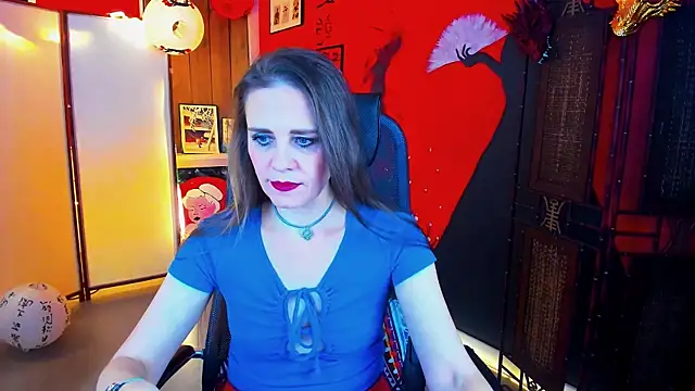 EmiliaBedy online show from 11/30/25, 05:11