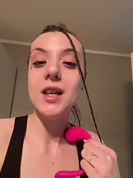 bunnythetailor online show from 01/30/25, 05:49