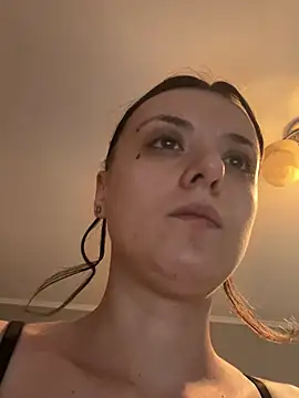 bunnythetailor online show from 02/02/25, 07:14