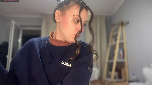 bunnythetailor online show from 11/15/25, 05:42