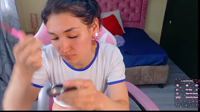 Sofii cutee online show from 01/07/26, 03:14