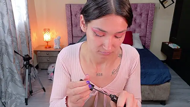 Snapshot of Sofii_cutee chatting on 02/05/26, 12:43 Sofii cutee online show from 02/05/26, 12:43