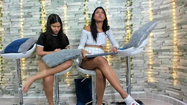 Snapshot of emilly09 chatting on 03/14/25, 10:16 emilly09 online show from 03/14/25, 10:16