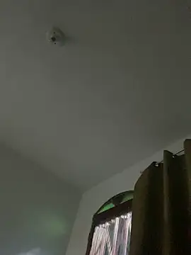 Snapshot of Alicia_BR chatting on 04/14/26, 02:39 Alicia BR online show from 04/14/26, 02:39