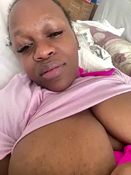 Snapshot of Boneca25 chatting on 03/02/25, 09:21 Boneca25 online show from 03/02/25, 09:21