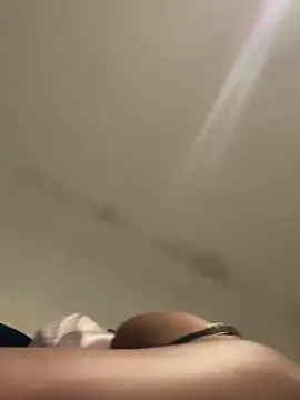 Snapshot of Boneca25 chatting on 03/16/25, 05:03 Boneca25 online show from 03/16/25, 05:03