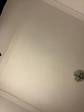 Snapshot of Boneca25 chatting on 12/04/25, 04:55 Boneca25 online show from 12/04/25, 04:55