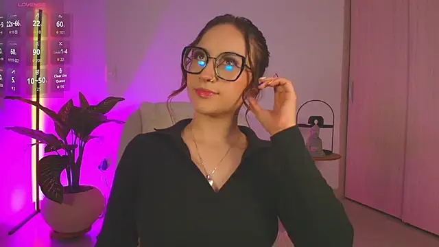Snapshot of Mara_Santoro chatting on 09/18/25, 01:18 Mara Santoro online show from 09/18/25, 01:18