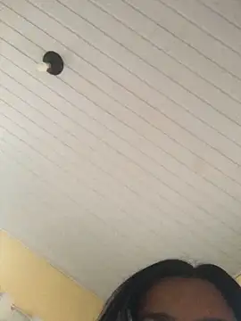 Snapshot of indiazinha69_ chatting on 02/18/26, 12:23 indiazinha69 online show from 02/18/26, 12:23