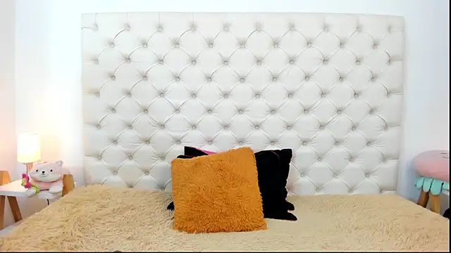 esmeralda06 online show from 12/02/25, 02:23