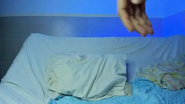 Ximena  1 online show from 03/08/25, 12:09