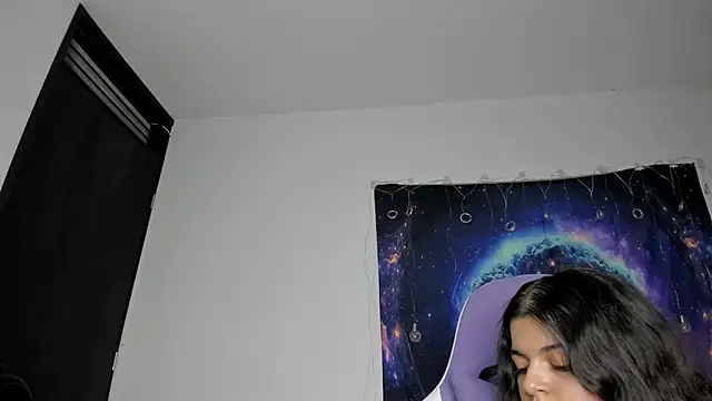 Little Shaara online show from 02/02/25, 01:23