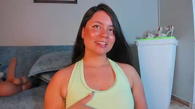 Snapshot of evaa_greey chatting on 01/17/26, 08:12 evaa greey online show from 01/17/26, 08:12