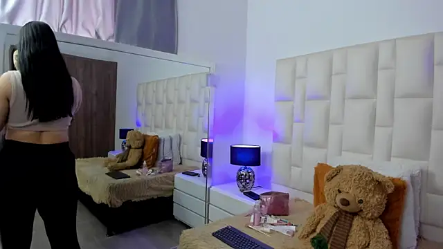 Ariana rouse online show from 04/06/26, 05:14