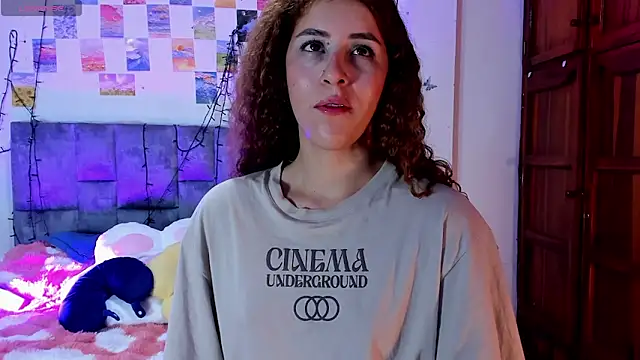 Isangel  online show from 04/21/26, 03:13