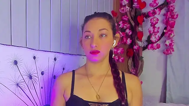 Snapshot of vicky__skinny_1 chatting on 03/07/25, 09:07 vicky skinny 1 online show from 03/07/25, 09:07