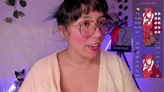 Snapshot of Ludovica6669 chatting on 02/01/25, 09:51 Ludovica6669 online show from 02/01/25, 09:51