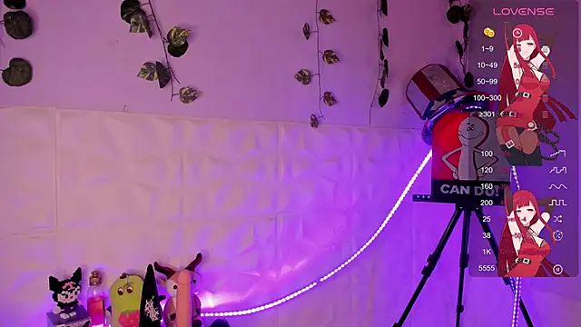 Snapshot of Ludovica6669 chatting on 02/11/25, 10:50 Ludovica6669 online show from 02/11/25, 10:50