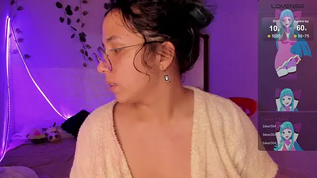 Snapshot of Ludovica6669 chatting on 03/09/25, 04:27 Ludovica6669 online show from 03/09/25, 04:27